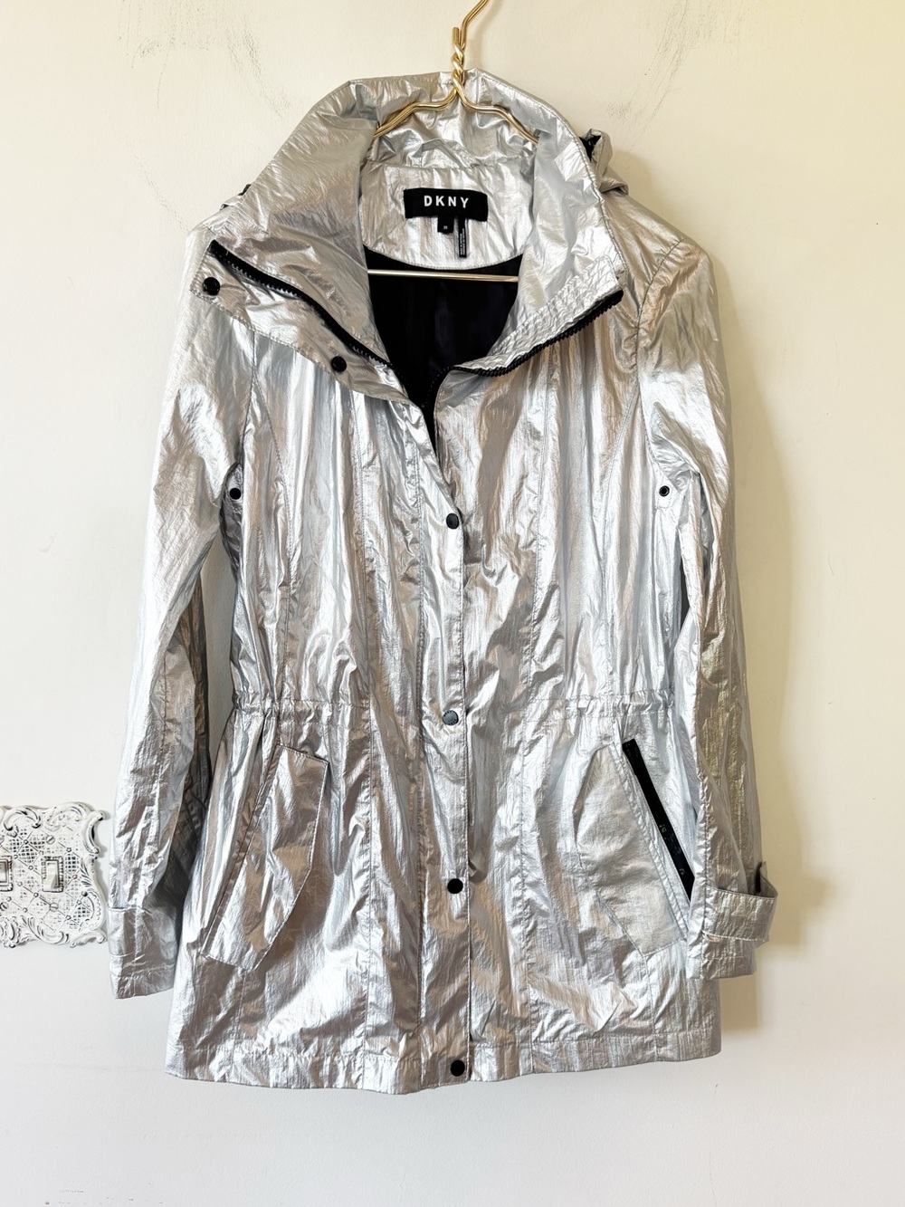 DKNY Silver Metallic Hooded Anorak Lightweight Windbreaker Rain Jacket XS - Picture 7 of 12
